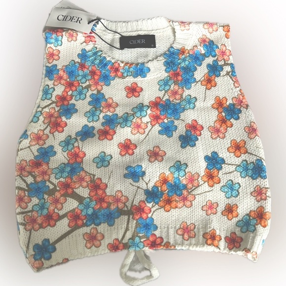 Cider Tops - Floral Knotted Cami Crop Top